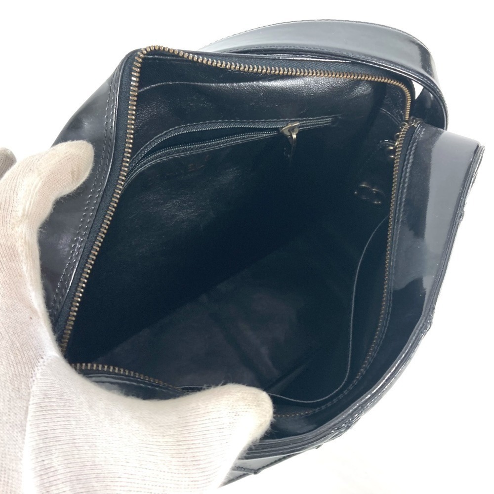 CHANEL Vintage Black Leather Shoulder Bag - Picture 9 of 16